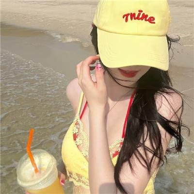 湖畔海报